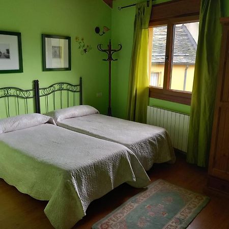 Casa Rural La Fuente Tejedo del Sil ภายนอก รูปภาพ