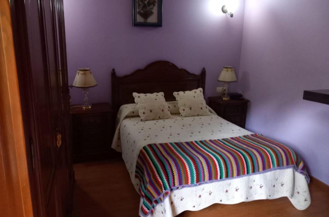Casa Rural La Fuente Tejedo del Sil ภายนอก รูปภาพ